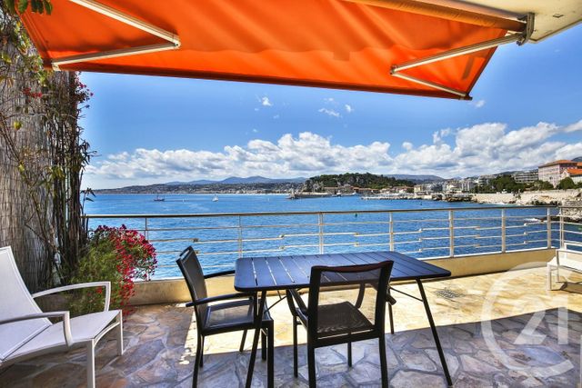 Appartement F2 à vendre - 2 pièces - 90.0 m2 - NICE - 06 - PROVENCE-ALPES-COTE-D-AZUR - Century 21 Lafage Transactions Appartement F2 à vendre - 2 pièces - 90.0 m2 - NICE - 06 - PROVENCE-ALPES-COTE-D-AZUR - Century 21 Lafage Transactions