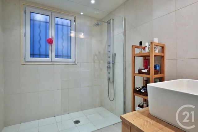 Appartement F2 à vendre - 2 pièces - 90.0 m2 - NICE - 06 - PROVENCE-ALPES-COTE-D-AZUR - Century 21 Lafage Transactions Appartement F2 à vendre - 2 pièces - 90.0 m2 - NICE - 06 - PROVENCE-ALPES-COTE-D-AZUR - Century 21 Lafage Transactions