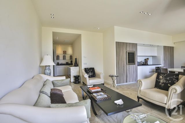 Appartement F3 à vendre - 3 pièces - 90.07 m2 - NICE - 06 - PROVENCE-ALPES-COTE-D-AZUR - Century 21 Lafage Transactions Appartement F3 à vendre - 3 pièces - 90.07 m2 - NICE - 06 - PROVENCE-ALPES-COTE-D-AZUR - Century 21 Lafage Transactions