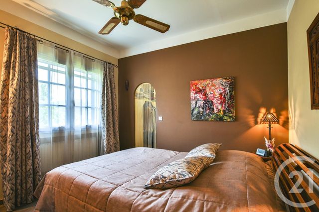 maison à vendre - 6 pièces - 214.13 m2 - NICE - 06 - PROVENCE-ALPES-COTE-D-AZUR - Century 21 Lafage Transactions maison à vendre - 6 pièces - 214.13 m2 - NICE - 06 - PROVENCE-ALPES-COTE-D-AZUR - Century 21 Lafage Transactions