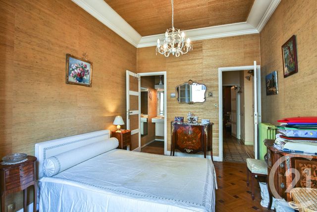 Afficher la photo en grand Appartement F4 à vendre - 4 pièces - 130.35 m2 - NICE - 06 - PROVENCE-ALPES-COTE-D-AZUR - Century 21 Lafage Transactions