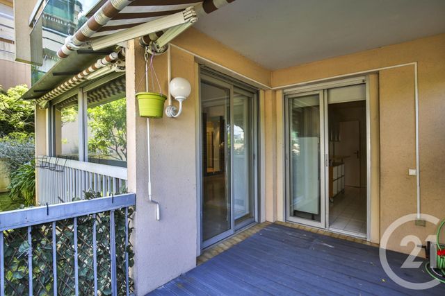 Afficher la photo en grand Appartement F2 à vendre - 2 pièces - 65.0 m2 - NICE - 06 - PROVENCE-ALPES-COTE-D-AZUR - Century 21 Lafage Transactions