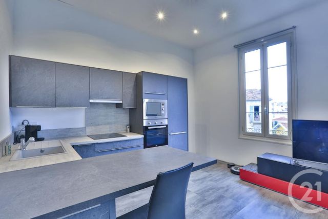 Afficher la photo en grand Appartement F2 à vendre - 2 pièces - 41.0 m2 - NICE - 06 - PROVENCE-ALPES-COTE-D-AZUR - Century 21 Lafage Transactions