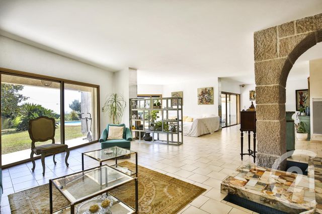 Afficher la photo en grand maison à vendre - 6 pièces - 245.0 m2 - NICE - 06 - PROVENCE-ALPES-COTE-D-AZUR - Century 21 Lafage Transactions