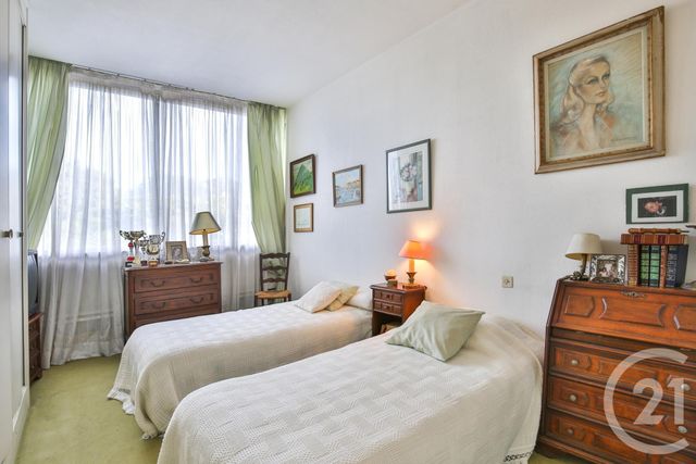 Afficher la photo en grand Appartement F4 à vendre - 4 pièces - 144.71 m2 - NICE - 06 - PROVENCE-ALPES-COTE-D-AZUR - Century 21 Lafage Transactions