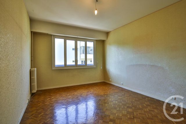 Afficher la photo en grand Appartement F3 à vendre - 3 pièces - 75.1 m2 - NICE - 06 - PROVENCE-ALPES-COTE-D-AZUR - Century 21 Lafage Transactions