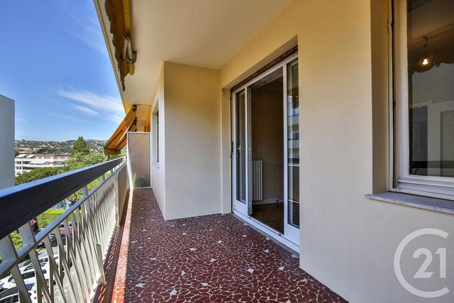 Afficher la photo en grand Appartement F3 à vendre - 3 pièces - 75.1 m2 - NICE - 06 - PROVENCE-ALPES-COTE-D-AZUR - Century 21 Lafage Transactions