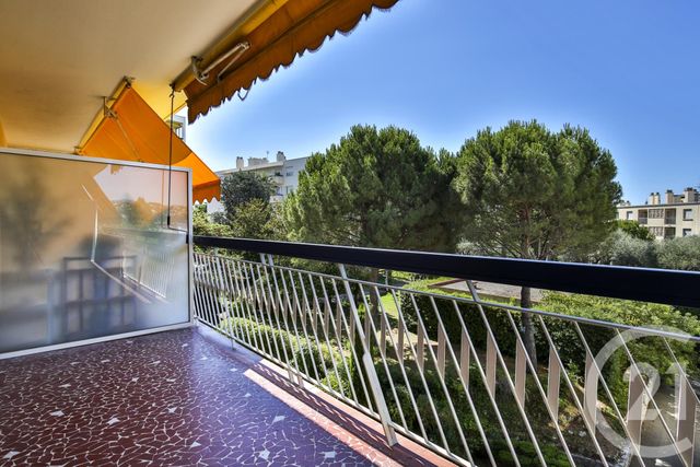 Afficher la photo en grand Appartement F3 à vendre - 3 pièces - 75.1 m2 - NICE - 06 - PROVENCE-ALPES-COTE-D-AZUR - Century 21 Lafage Transactions