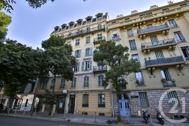 Afficher la photo en grand Appartement F2 à vendre - 2 pièces - 50.16 m2 - NICE - 06 - PROVENCE-ALPES-COTE-D-AZUR - Century 21 Lafage Transactions