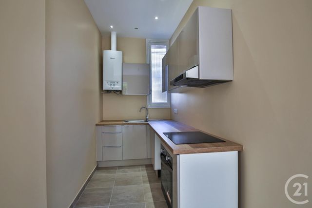 Afficher la photo en grand Appartement F2 à vendre - 2 pièces - 58.0 m2 - VILLEFRANCHE SUR MER - 06 - PROVENCE-ALPES-COTE-D-AZUR - Century 21 Lafage Transactions
