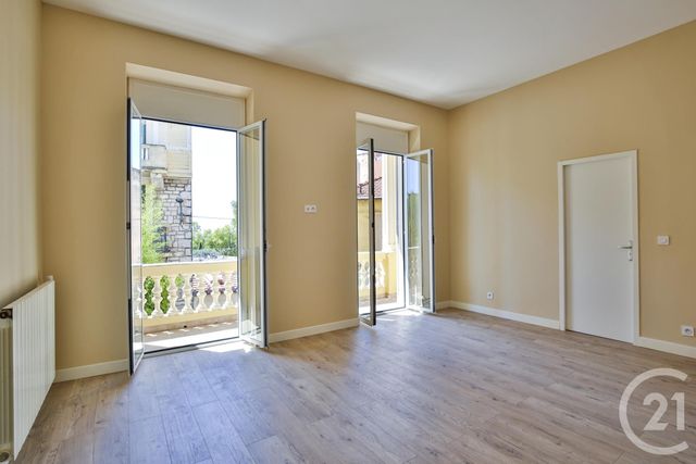 Afficher la photo en grand Appartement F2 à vendre - 2 pièces - 58.0 m2 - VILLEFRANCHE SUR MER - 06 - PROVENCE-ALPES-COTE-D-AZUR - Century 21 Lafage Transactions