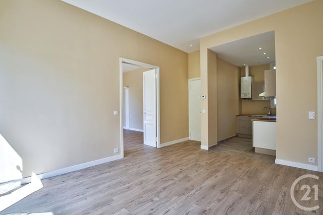 Afficher la photo en grand Appartement F2 à vendre - 2 pièces - 58.0 m2 - VILLEFRANCHE SUR MER - 06 - PROVENCE-ALPES-COTE-D-AZUR - Century 21 Lafage Transactions