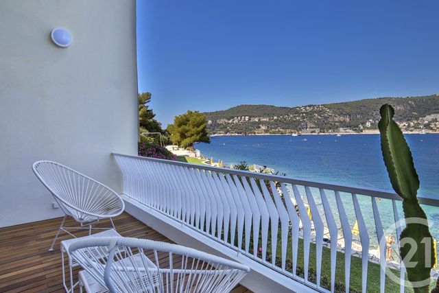 Afficher la photo en grand Appartement F3 à vendre - 3 pièces - 78.79 m2 - ST JEAN CAP FERRAT - 06 - PROVENCE-ALPES-COTE-D-AZUR - Century 21 Lafage Transactions