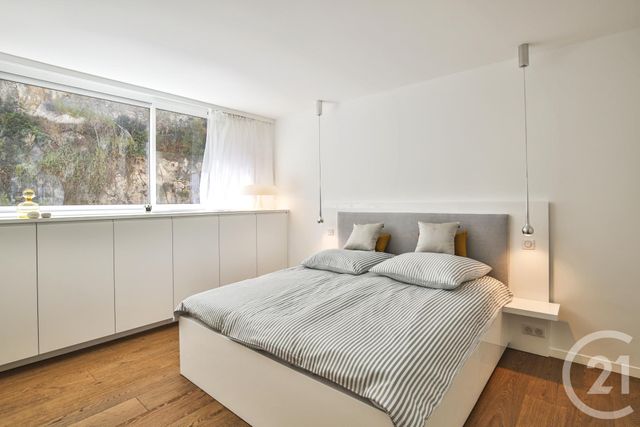 Afficher la photo en grand Appartement F3 à vendre - 3 pièces - 78.79 m2 - ST JEAN CAP FERRAT - 06 - PROVENCE-ALPES-COTE-D-AZUR - Century 21 Lafage Transactions