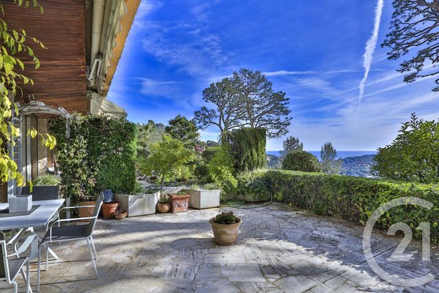 Afficher la photo en grand Appartement F2 à vendre - 2 pièces - 53.7 m2 - VILLEFRANCHE SUR MER - 06 - PROVENCE-ALPES-COTE-D-AZUR - Century 21 Lafage Transactions
