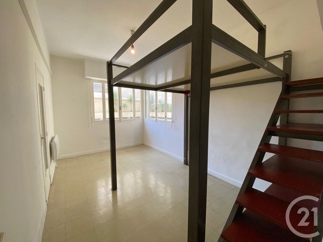 Appartement F1 à louer - 1 pièce - 31.38 m2 - NICE - 06 - PROVENCE-ALPES-COTE-D-AZUR - Century 21 Lafage Transactions