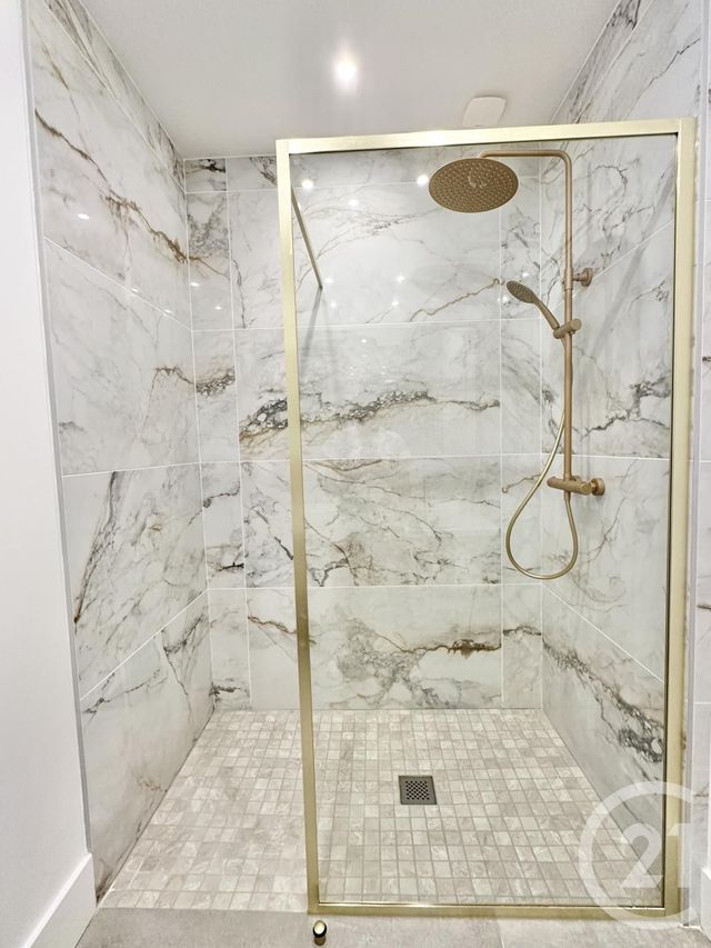 Appartement F3 à vendre - 3 pièces - 58.09 m2 - NICE - 06 - PROVENCE-ALPES-COTE-D-AZUR - Century 21 Lafage Transactions