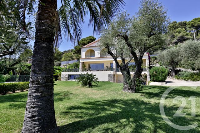 maison à vendre - 8 pièces - 300.0 m2 - VILLEFRANCHE SUR MER - 06 - PROVENCE-ALPES-COTE-D-AZUR - Century 21 Lafage Transactions