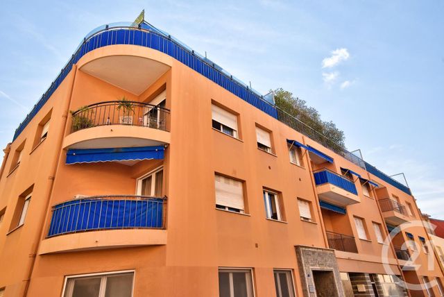 Afficher la photo en grand Appartement F2 à vendre - 2 pièces - 39.0 m2 - VILLEFRANCHE SUR MER - 06 - PROVENCE-ALPES-COTE-D-AZUR - Century 21 Lafage Transactions