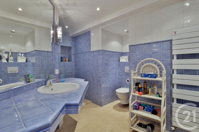 Appartement F3 à vendre - 3 pièces - 71.02 m2 - NICE - 06 - PROVENCE-ALPES-COTE-D-AZUR - Century 21 Lafage Transactions