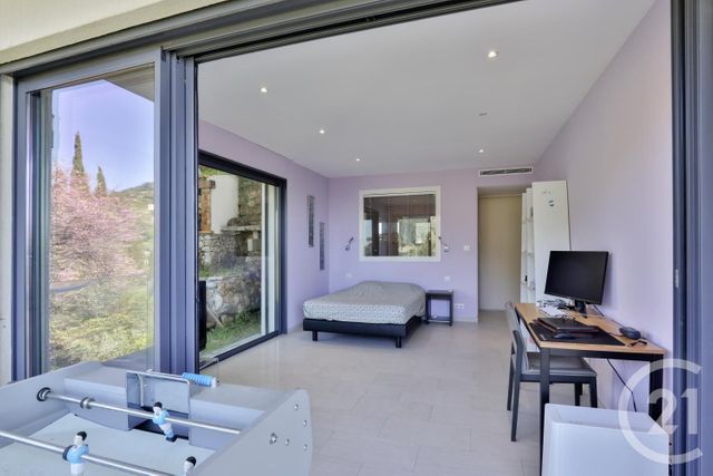 maison à louer - 5 pièces - 215.69 m2 - VILLEFRANCHE SUR MER - 06 - PROVENCE-ALPES-COTE-D-AZUR - Century 21 Lafage Transactions