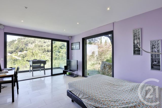 maison à louer - 5 pièces - 215.69 m2 - VILLEFRANCHE SUR MER - 06 - PROVENCE-ALPES-COTE-D-AZUR - Century 21 Lafage Transactions