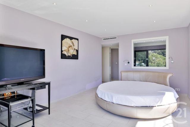 maison à louer - 5 pièces - 215.69 m2 - VILLEFRANCHE SUR MER - 06 - PROVENCE-ALPES-COTE-D-AZUR - Century 21 Lafage Transactions