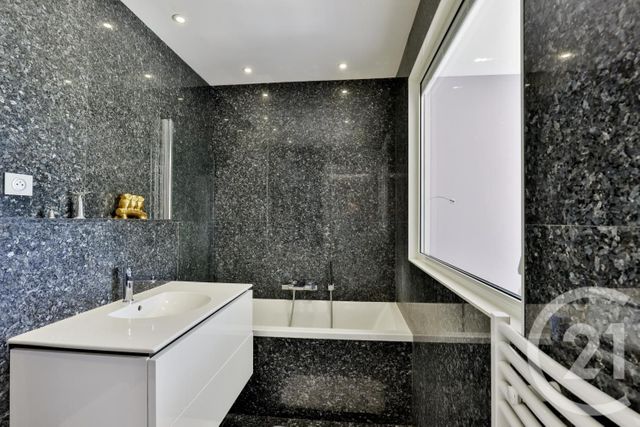 maison à louer - 5 pièces - 215.69 m2 - VILLEFRANCHE SUR MER - 06 - PROVENCE-ALPES-COTE-D-AZUR - Century 21 Lafage Transactions