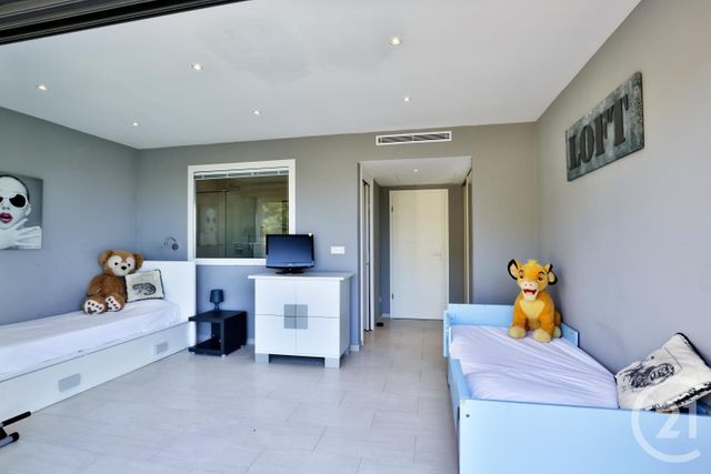 maison à louer - 5 pièces - 215.69 m2 - VILLEFRANCHE SUR MER - 06 - PROVENCE-ALPES-COTE-D-AZUR - Century 21 Lafage Transactions