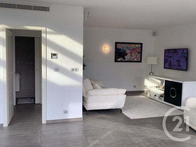 maison à louer - 5 pièces - 215.69 m2 - VILLEFRANCHE SUR MER - 06 - PROVENCE-ALPES-COTE-D-AZUR - Century 21 Lafage Transactions