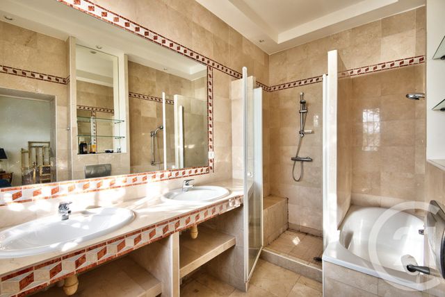 Appartement F3 à vendre - 3 pièces - 112.1 m2 - NICE - 06 - PROVENCE-ALPES-COTE-D-AZUR - Century 21 Lafage Transactions