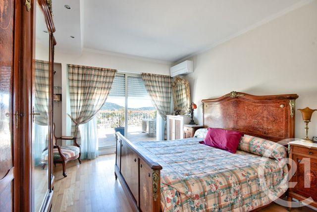 Appartement F6 à vendre - 6 pièces - 215.28 m2 - NICE - 06 - PROVENCE-ALPES-COTE-D-AZUR - Century 21 Lafage Transactions