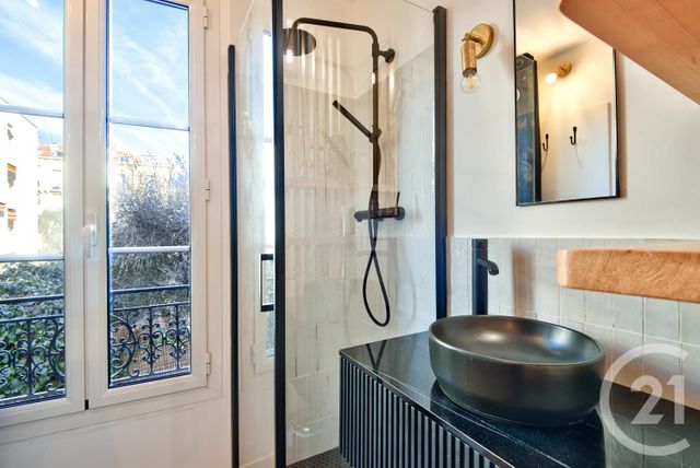 Afficher la photo en grand Chambre à vendre - 1 pièce - 7.01 m2 - NICE - 06 - PROVENCE-ALPES-COTE-D-AZUR - Century 21 Lafage Transactions