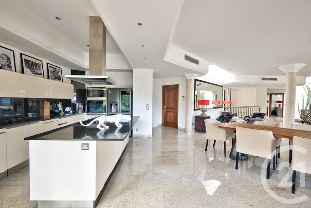 Afficher la photo en grand maison à vendre - 10 pièces - 531.54 m2 - MOUGINS - 06 - PROVENCE-ALPES-COTE-D-AZUR - Century 21 Lafage Transactions