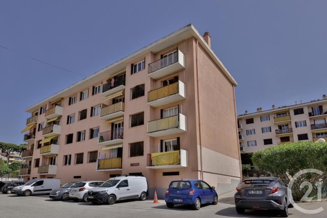 Appartement F3 à vendre - 3 pièces - 82.43 m2 - VILLEFRANCHE SUR MER - 06 - PROVENCE-ALPES-COTE-D-AZUR - Century 21 Lafage Transactions
