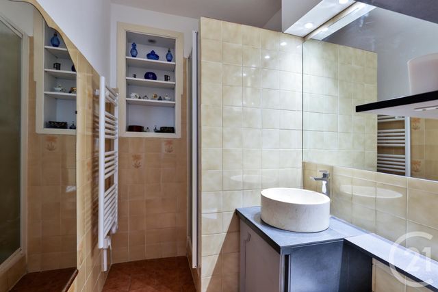 Appartement F3 à vendre - 3 pièces - 82.43 m2 - VILLEFRANCHE SUR MER - 06 - PROVENCE-ALPES-COTE-D-AZUR - Century 21 Lafage Transactions