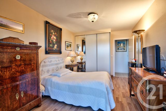 Appartement F4 à vendre - 4 pièces - 96.09 m2 - NICE - 06 - PROVENCE-ALPES-COTE-D-AZUR - Century 21 Lafage Transactions