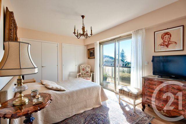 Appartement F4 à vendre - 4 pièces - 96.09 m2 - NICE - 06 - PROVENCE-ALPES-COTE-D-AZUR - Century 21 Lafage Transactions