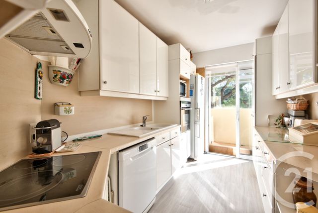 Appartement F4 à vendre - 4 pièces - 96.09 m2 - NICE - 06 - PROVENCE-ALPES-COTE-D-AZUR - Century 21 Lafage Transactions