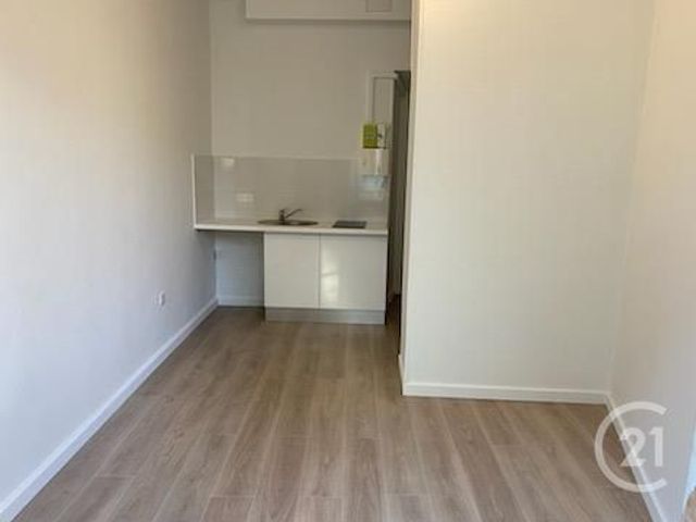 Appartement F1 à louer - 1 pièce - 13.59 m2 - NICE - 06 - PROVENCE-ALPES-COTE-D-AZUR - Century 21 Lafage Transactions