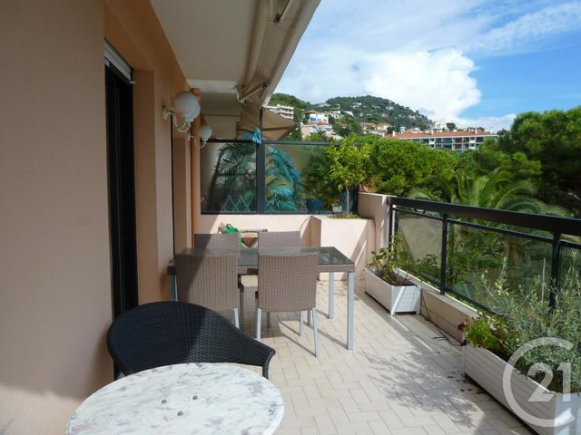 Appartement F3 à louer VILLEFRANCHE SUR MER
