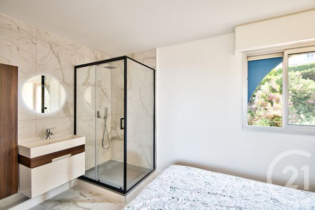 Appartement F4 à vendre - 4 pièces - 78.14 m2 - VILLEFRANCHE SUR MER - 06 - PROVENCE-ALPES-COTE-D-AZUR - Century 21 Lafage Transactions