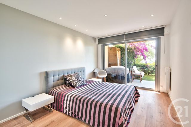 Appartement F2 à vendre - 2 pièces - 57.94 m2 - VILLEFRANCHE SUR MER - 06 - PROVENCE-ALPES-COTE-D-AZUR - Century 21 Lafage Transactions