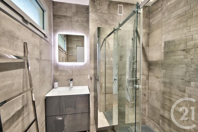 Appartement F2 à vendre - 2 pièces - 57.94 m2 - VILLEFRANCHE SUR MER - 06 - PROVENCE-ALPES-COTE-D-AZUR - Century 21 Lafage Transactions