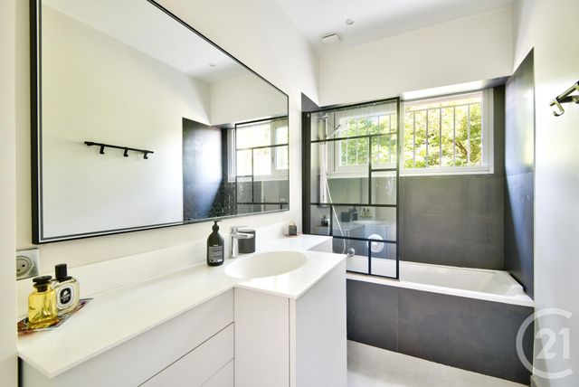 Appartement F4 à vendre - 4 pièces - 83.77 m2 - NICE - 06 - PROVENCE-ALPES-COTE-D-AZUR - Century 21 Lafage Transactions