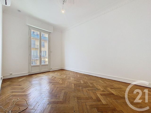 Appartement F2 à louer - 2 pièces - 39.21 m2 - NICE - 06 - PROVENCE-ALPES-COTE-D-AZUR - Century 21 Lafage Transactions