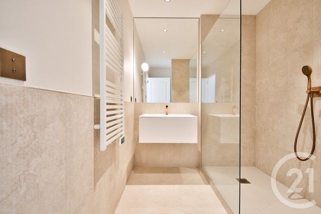 Appartement F3 à vendre - 3 pièces - 80.04 m2 - NICE - 06 - PROVENCE-ALPES-COTE-D-AZUR - Century 21 Lafage Transactions