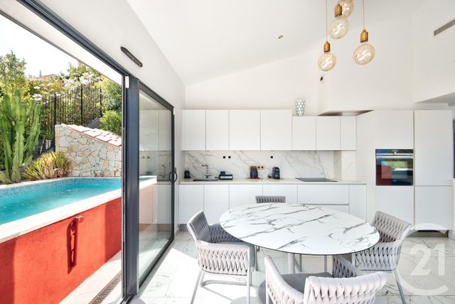 maison à louer - 5 pièces - 110.0 m2 - BEAULIEU SUR MER - 06 - PROVENCE-ALPES-COTE-D-AZUR - Century 21 Lafage Transactions