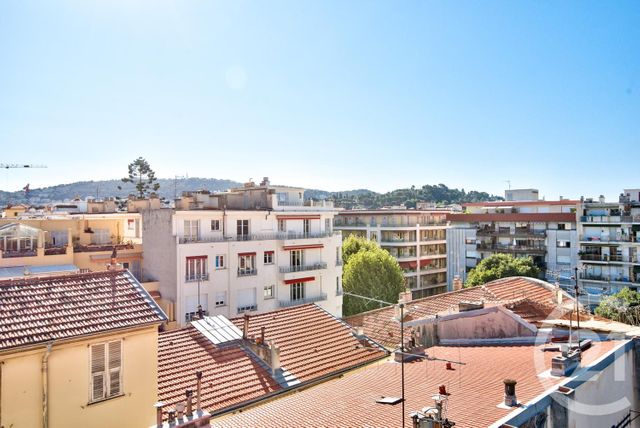 Appartement F3 à vendre - 3 pièces - 66.76 m2 - NICE - 06 - PROVENCE-ALPES-COTE-D-AZUR - Century 21 Lafage Transactions