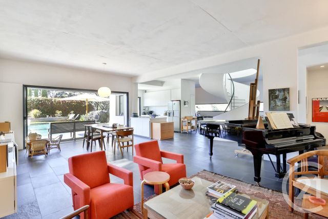 maison à vendre - 8 pièces - 253.3 m2 - NICE - 06 - PROVENCE-ALPES-COTE-D-AZUR - Century 21 Lafage Transactions